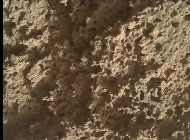Sol 3583: Mars Hand Lens Imager (MAHLI)