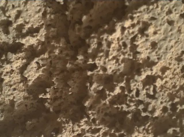 Sol 3583: Mars Hand Lens Imager (MAHLI)