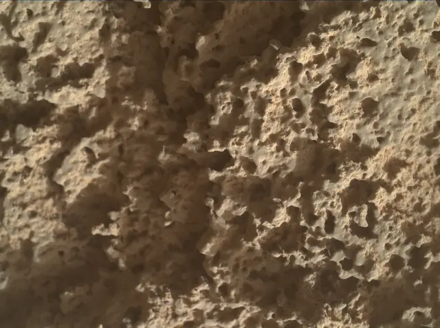 Sol 3583: Mars Hand Lens Imager (MAHLI)