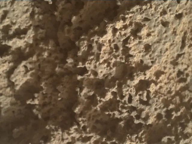 Sol 3583: Mars Hand Lens Imager (MAHLI)