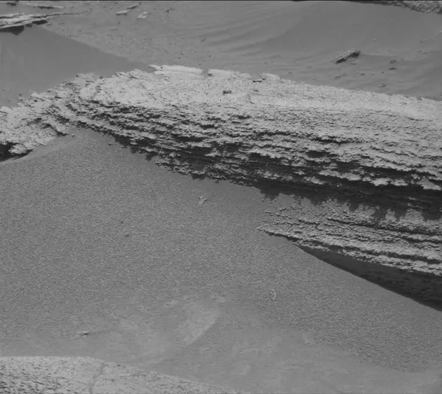 Sol 3589: Mast Camera (Mastcam)