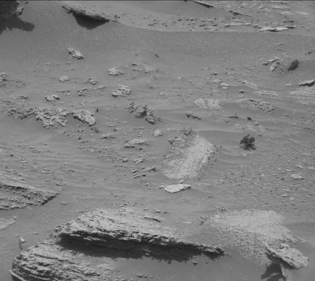 Sol 3589: Mast Camera (Mastcam)