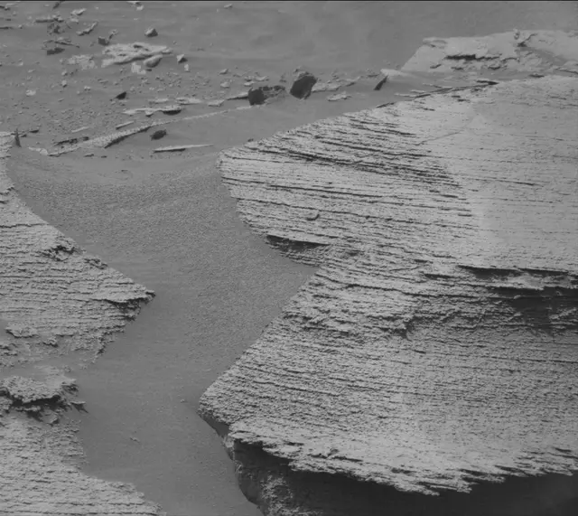 Sol 3589: Mast Camera (Mastcam)