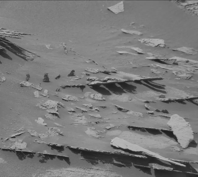Sol 3589: Mast Camera (Mastcam)