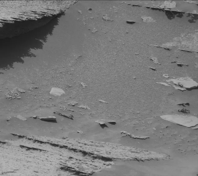 Sol 3589: Mast Camera (Mastcam)
