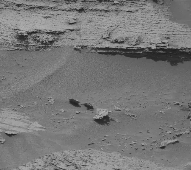 Sol 3589: Mast Camera (Mastcam)