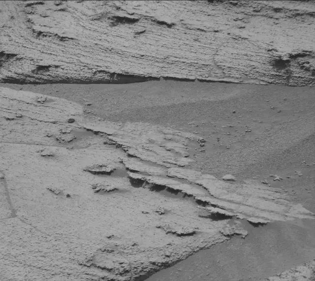 Sol 3589: Mast Camera (Mastcam)