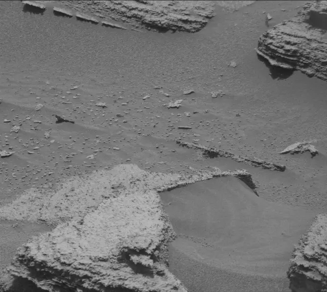 Sol 3589: Mast Camera (Mastcam)