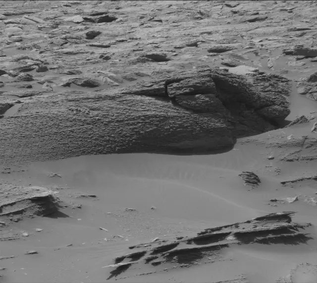 Sol 3589: Mast Camera (Mastcam)