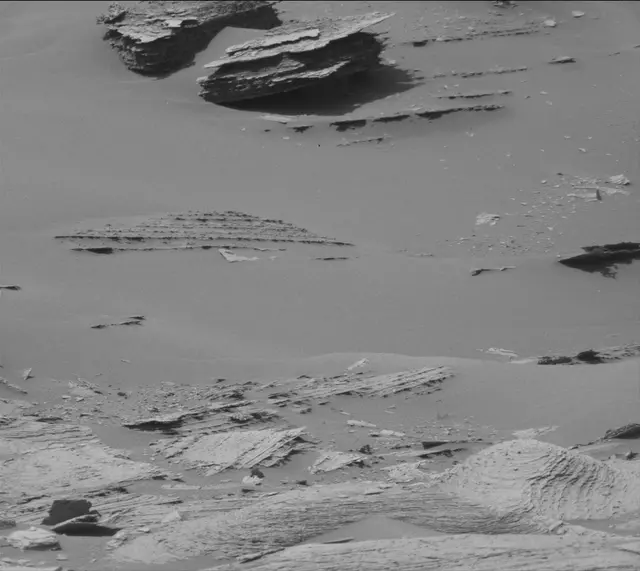 Sol 3589: Mast Camera (Mastcam)