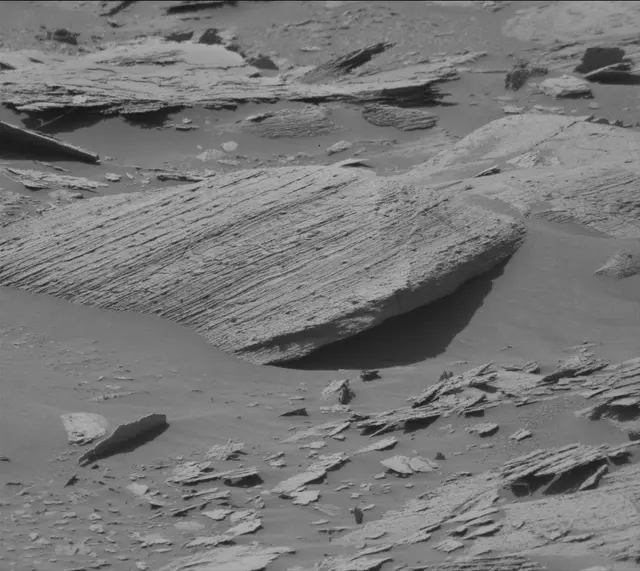 Sol 3589: Mast Camera (Mastcam)