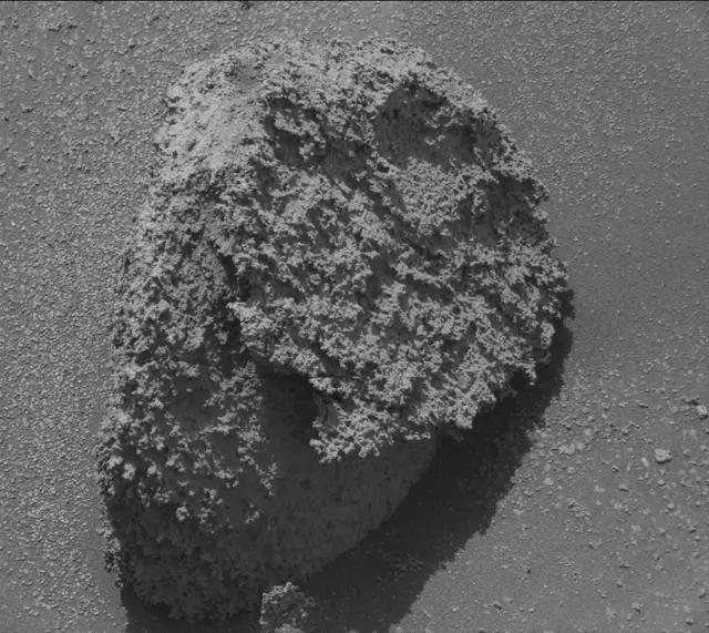 Sol 3589: Mast Camera (Mastcam)