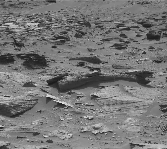 Sol 3592: Mast Camera (Mastcam)
