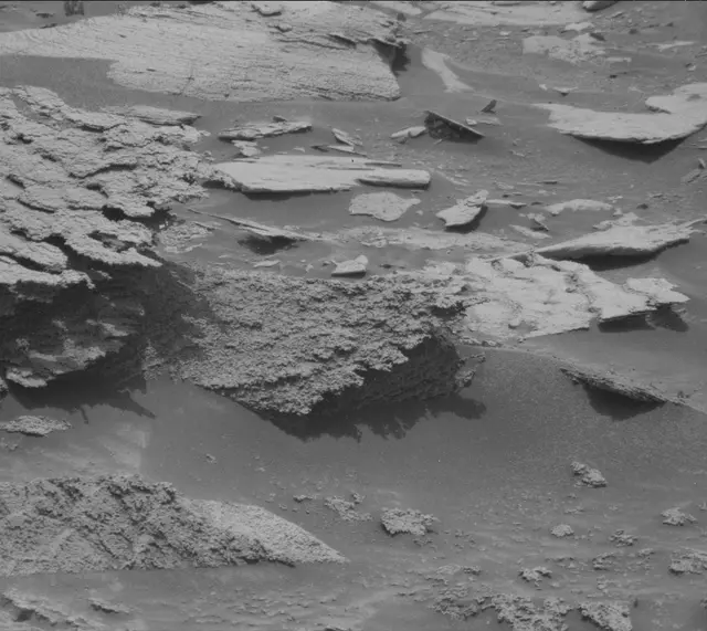 Sol 3592: Mast Camera (Mastcam)