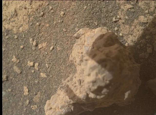 Sol 3592: Mars Hand Lens Imager (MAHLI)
