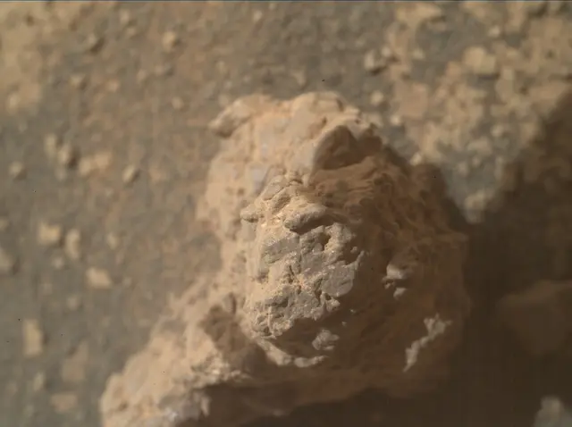 Sol 3592: Mars Hand Lens Imager (MAHLI)