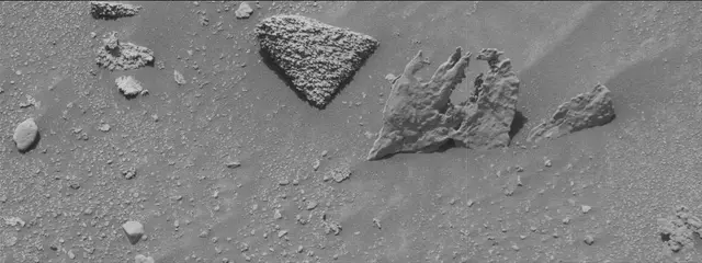 Sol 3594: Mast Camera (Mastcam)