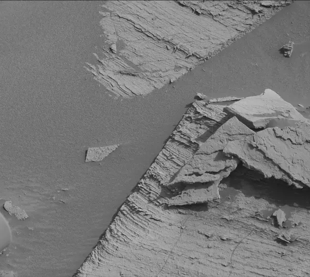 Sol 3594: Mast Camera (Mastcam)