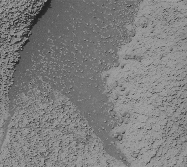 Sol 3594: Mast Camera (Mastcam)