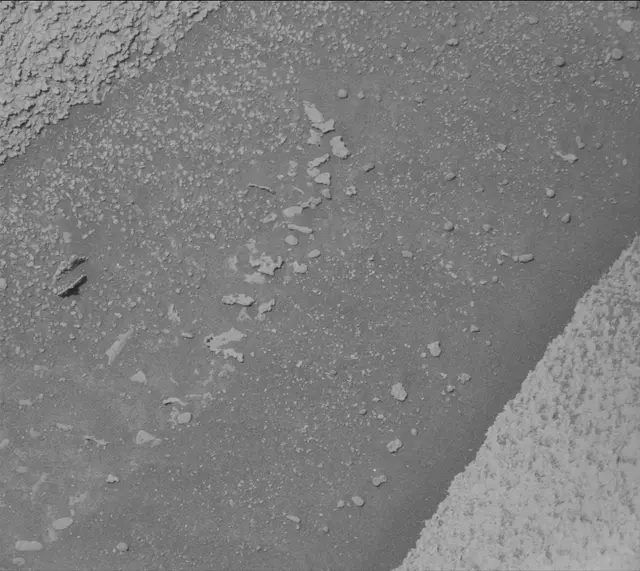 Sol 3594: Mast Camera (Mastcam)
