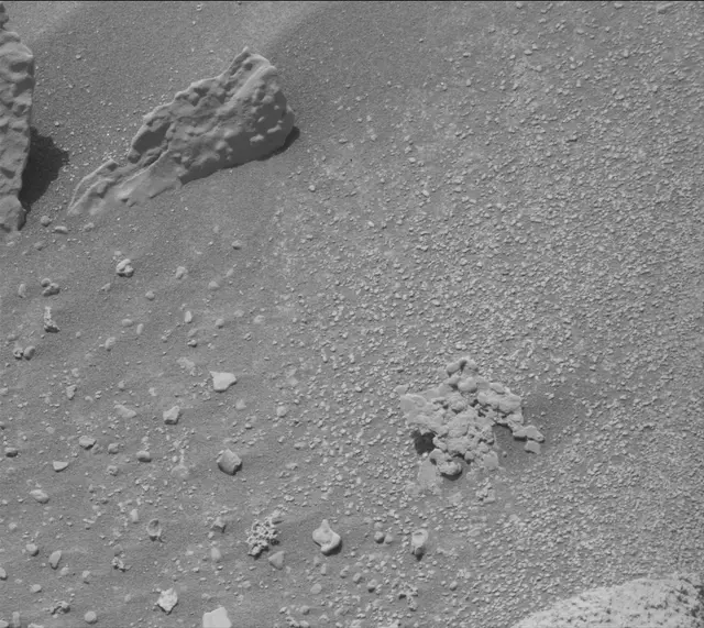 Sol 3594: Mast Camera (Mastcam)