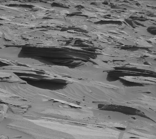 Sol 3594: Mast Camera (Mastcam)
