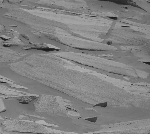Sol 3594: Mast Camera (Mastcam)