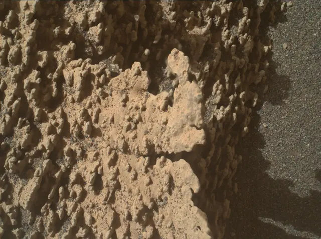 Sol 3594: Mars Hand Lens Imager (MAHLI)