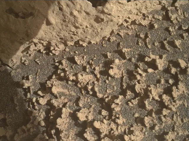 Sol 3594: Mars Hand Lens Imager (MAHLI)