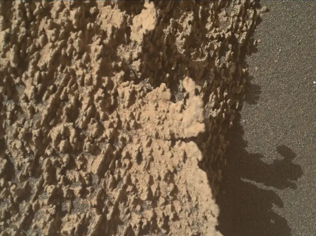Sol 3594: Mars Hand Lens Imager (MAHLI)
