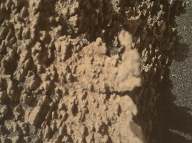 Sol 3594: Mars Hand Lens Imager (MAHLI)