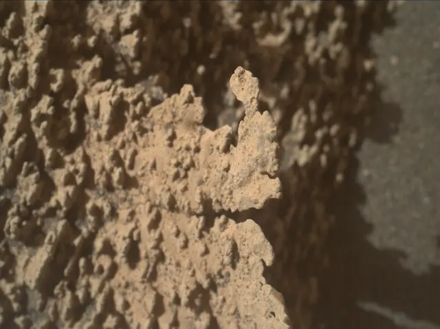 Sol 3594: Mars Hand Lens Imager (MAHLI)