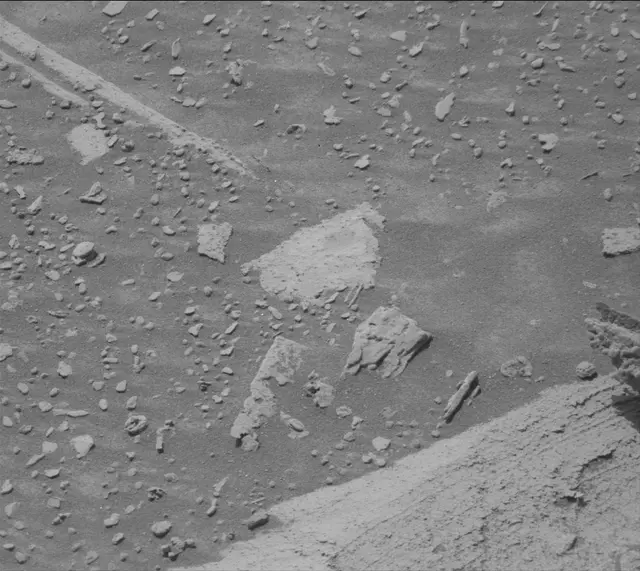 Sol 3596: Mast Camera (Mastcam)