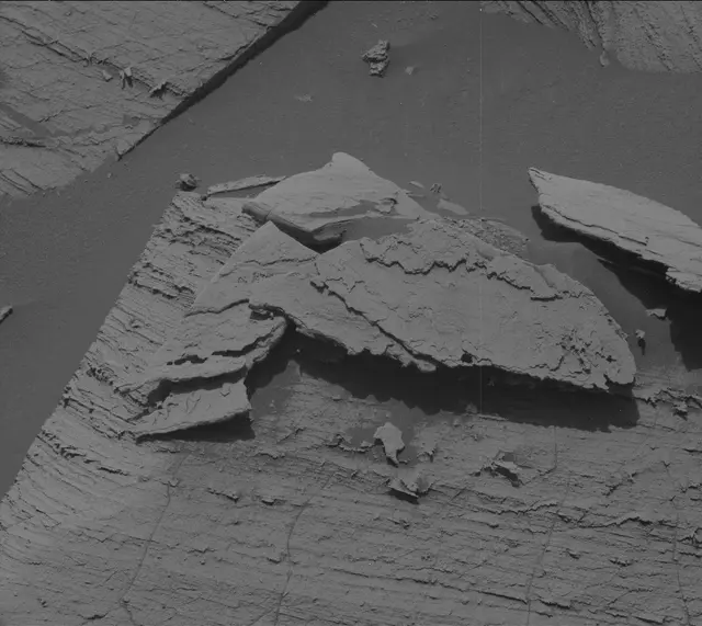 Sol 3597: Mast Camera (Mastcam)