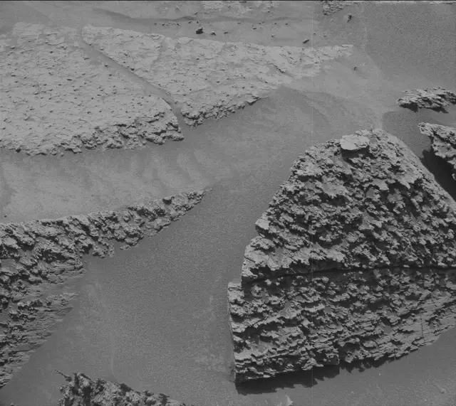Sol 3597: Mast Camera (Mastcam)
