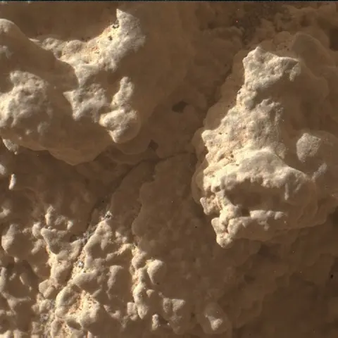 Sol 3599: Mars Hand Lens Imager (MAHLI)