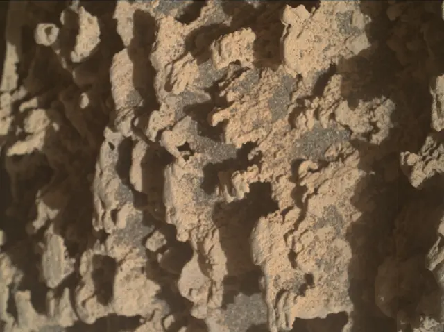 Sol 3599: Mars Hand Lens Imager (MAHLI)