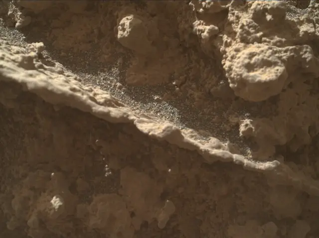 Sol 3599: Mars Hand Lens Imager (MAHLI)