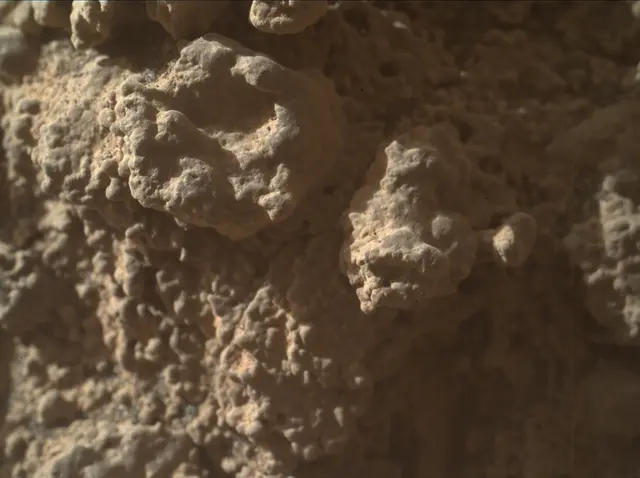 Sol 3599: Mars Hand Lens Imager (MAHLI)