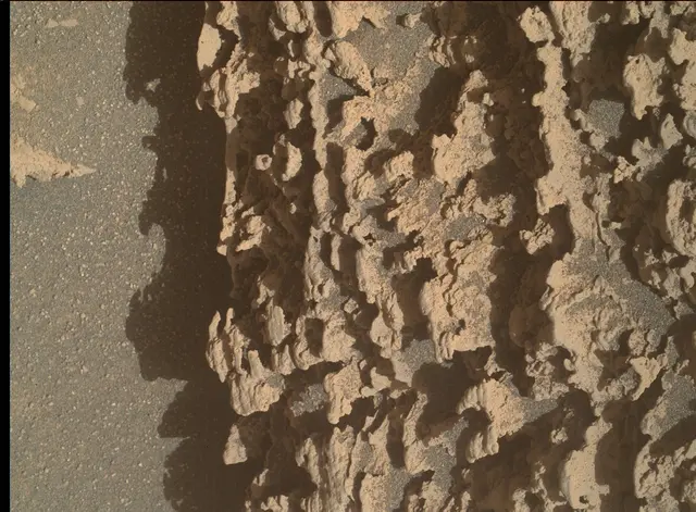 Sol 3599: Mars Hand Lens Imager (MAHLI)
