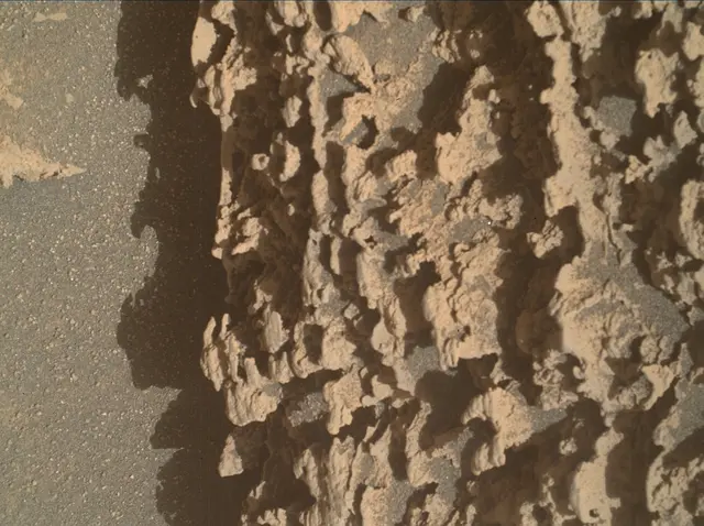 Sol 3599: Mars Hand Lens Imager (MAHLI)