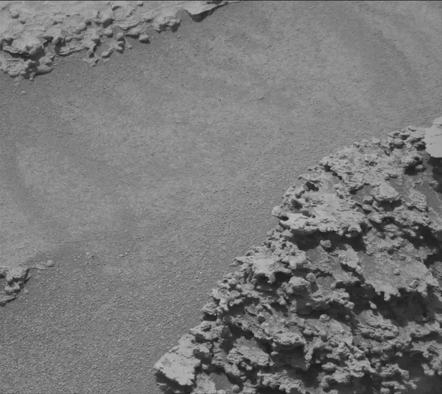 Sol 3600: Mast Camera (Mastcam)