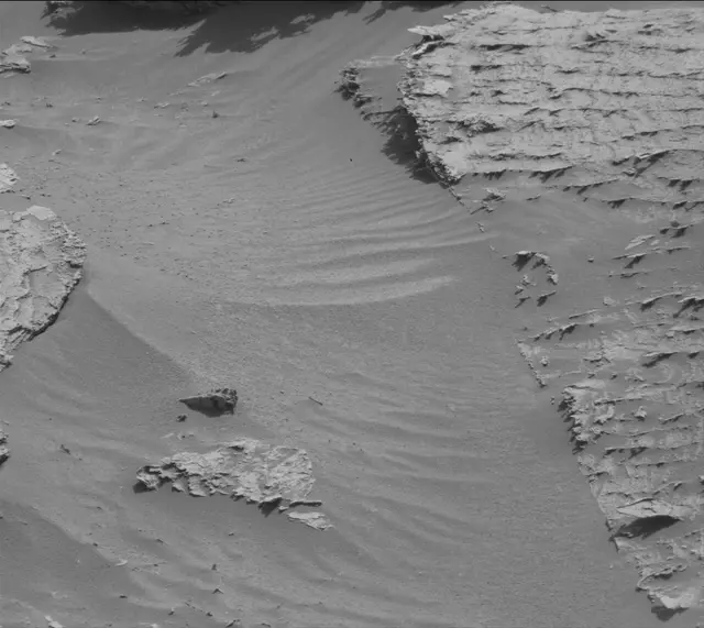 Sol 3601: Mast Camera (Mastcam)