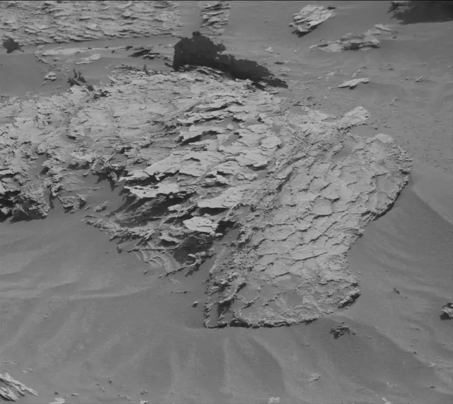 Sol 3601: Mast Camera (Mastcam)