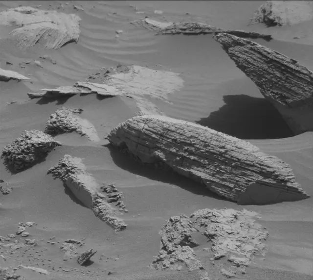 Sol 3601: Mast Camera (Mastcam)