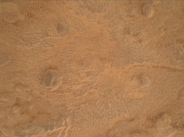 Sol 3601: Mars Hand Lens Imager (MAHLI)