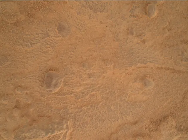 Sol 3601: Mars Hand Lens Imager (MAHLI)