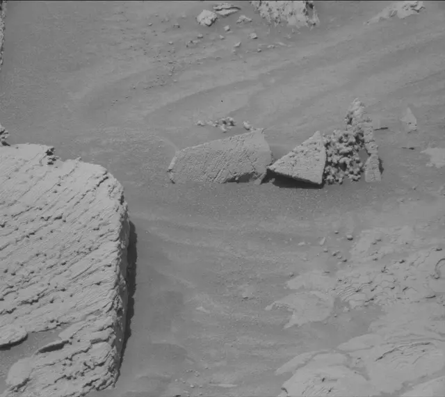 Sol 3602: Mast Camera (Mastcam)