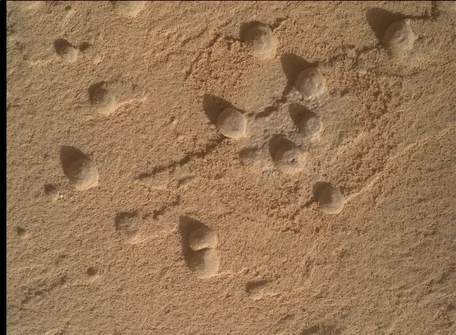 Sol 3603: Mars Hand Lens Imager (MAHLI)