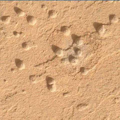Sol 3603: Mars Hand Lens Imager (MAHLI)